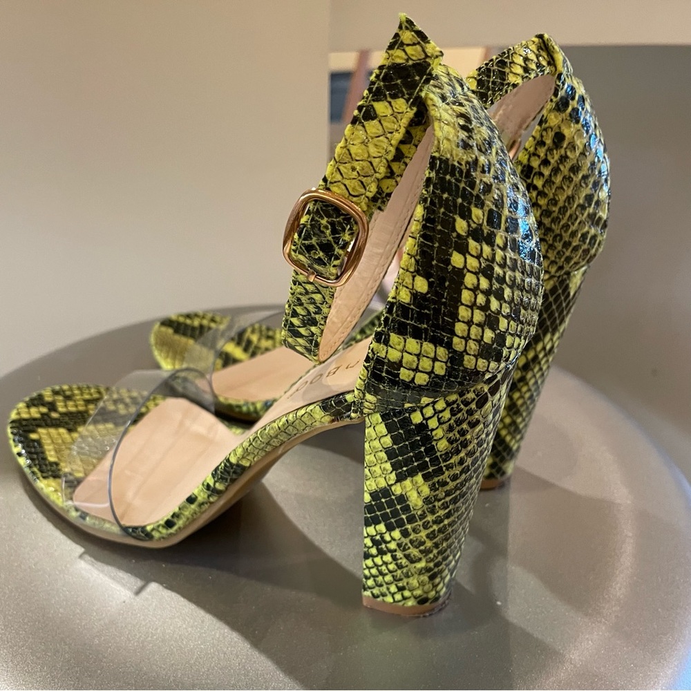 Women’s Snakeskin Sandals